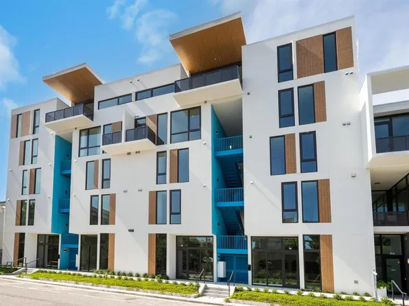 1558 4th St #406, Sarasota, FL 34236