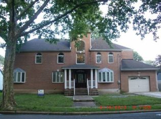 198 Munn Ave, Teaneck, NJ 07666