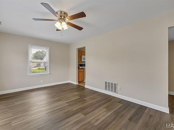 5th image of 3216 Lynros Dr