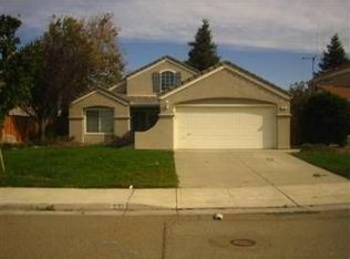 830 Teton Ln, Tracy, CA 95376