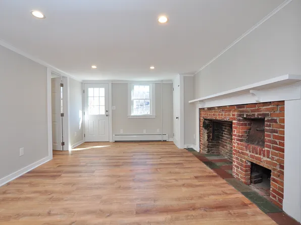 59 Bridge St #59, Canton, CT 06019