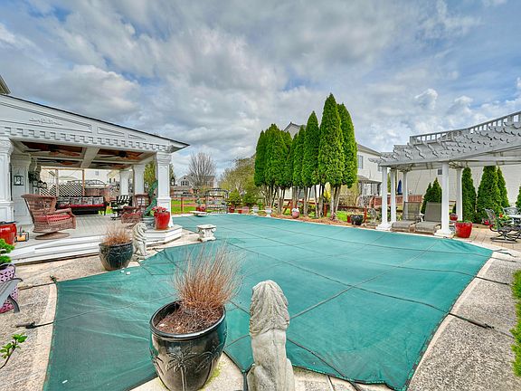 2nd image of 6248 Castleoak Dr