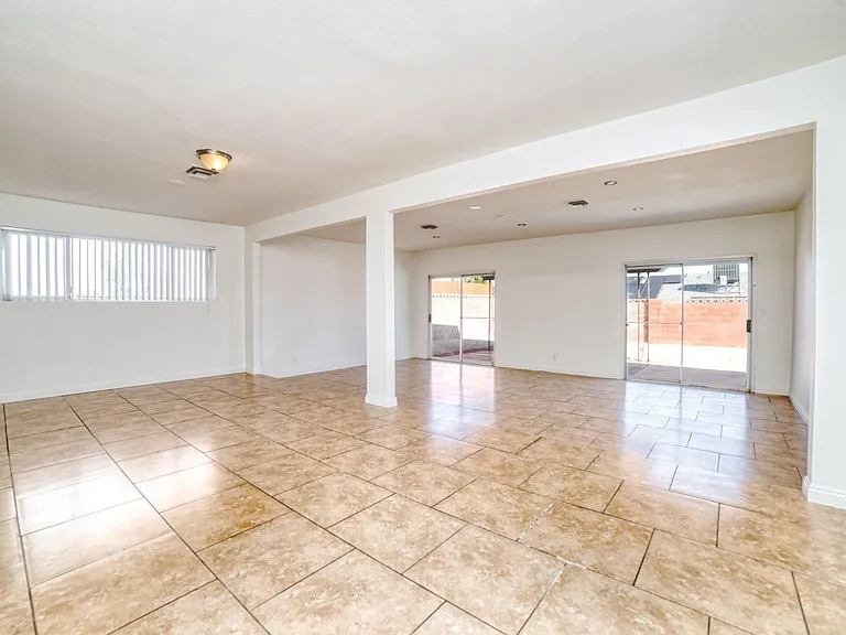 3556 Ruth Dr — Photo 5