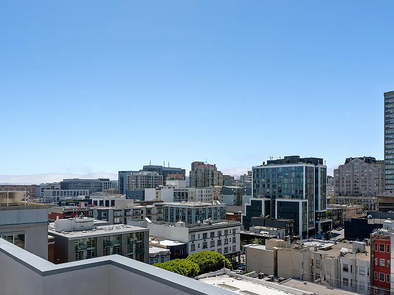 1335 Larkin St #203 — Photo 31