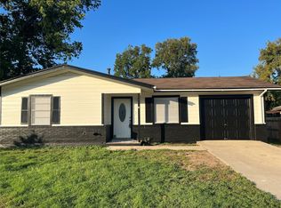 4 Hollywood Dr, Lampasas, TX 76550