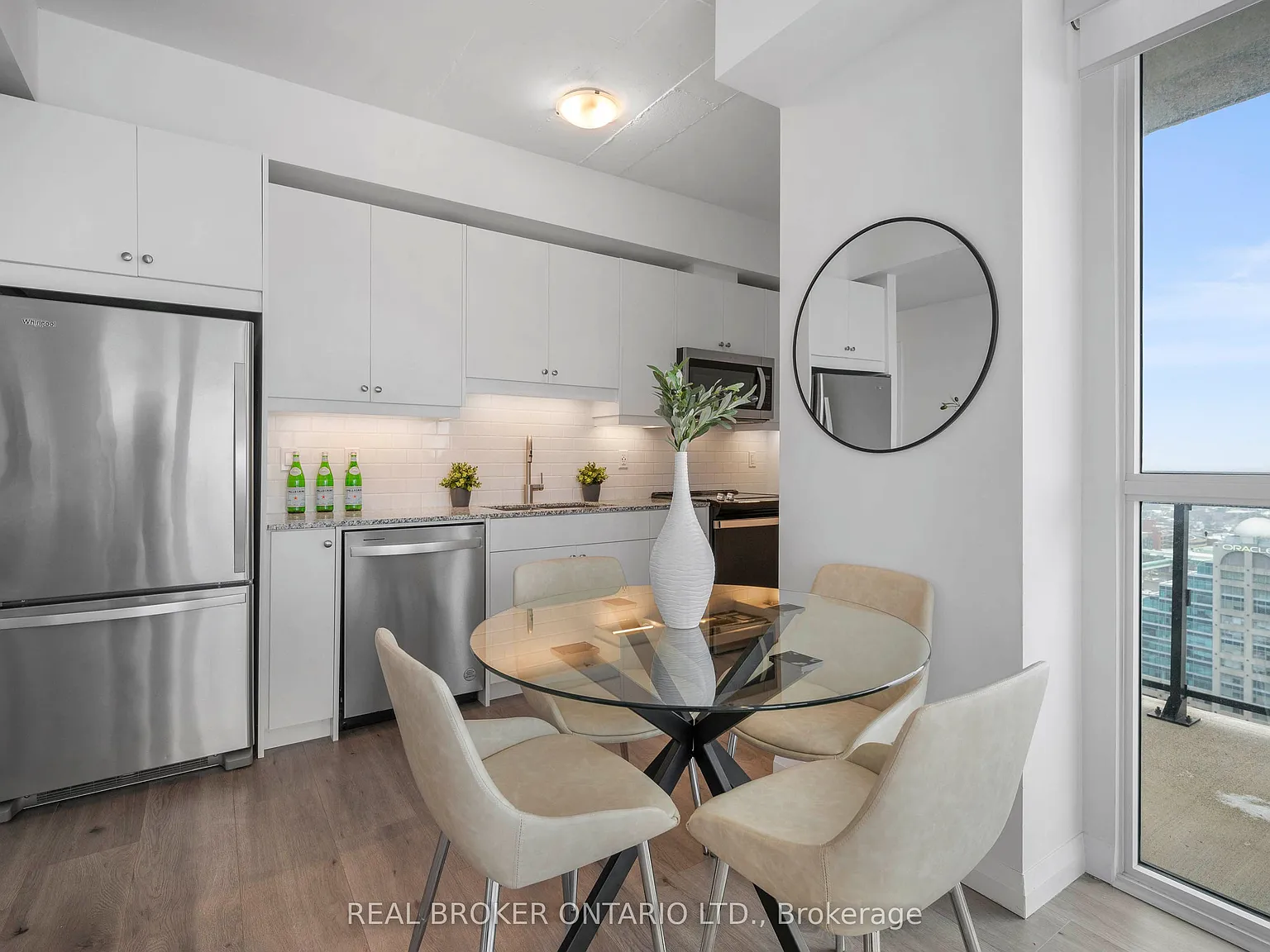 2 bed, $2,750 — Photo 3