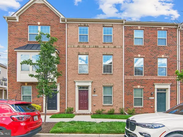 909 S Macon St, Baltimore, MD 21224