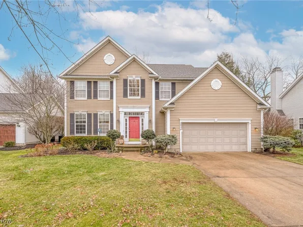 2939 Greenspire Ln, Fairlawn, OH 44333