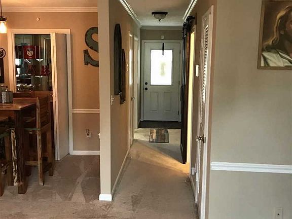 3rd image of 11511 Jade Ln SE