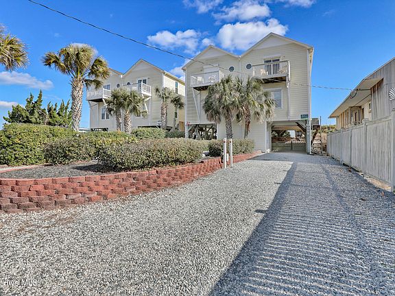 2nd image of 809 B Ocean Boulevard