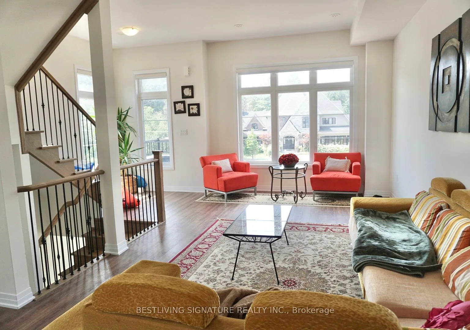 4 bed, $3,900 — Photo 1