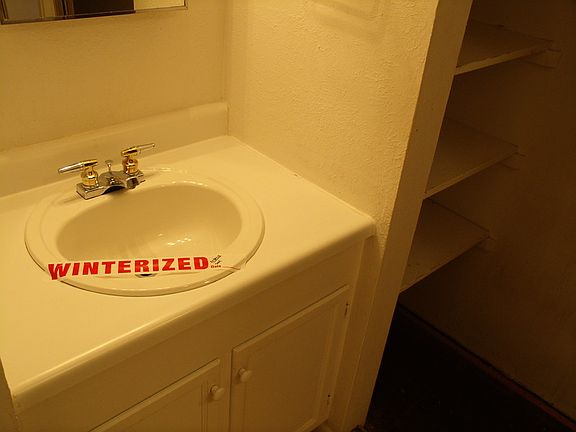 5th image of 1270 N Marion St #405