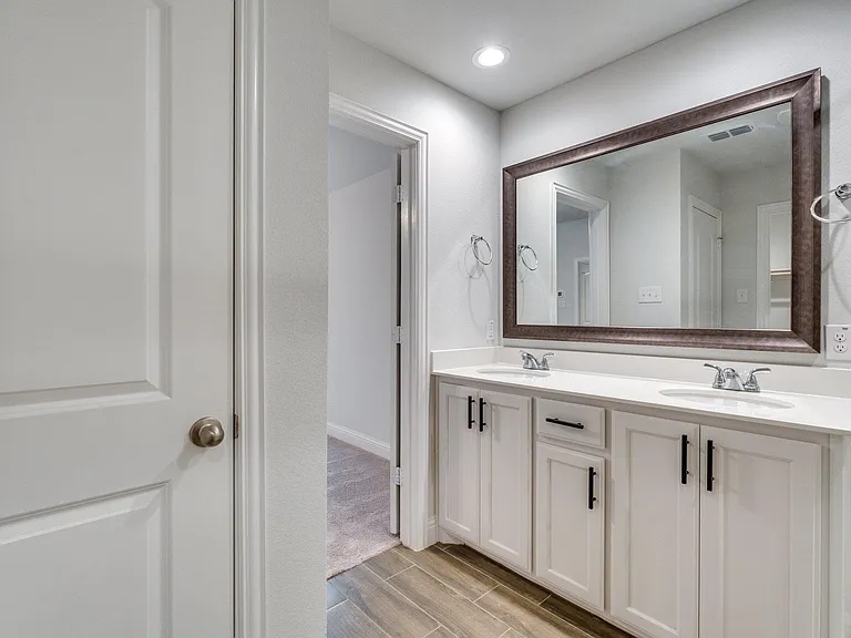 6805 Andrew Dr — Photo 34