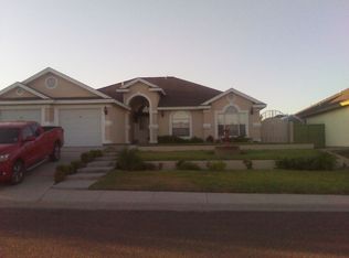 306 Exeter Dr, Laredo, TX 78045