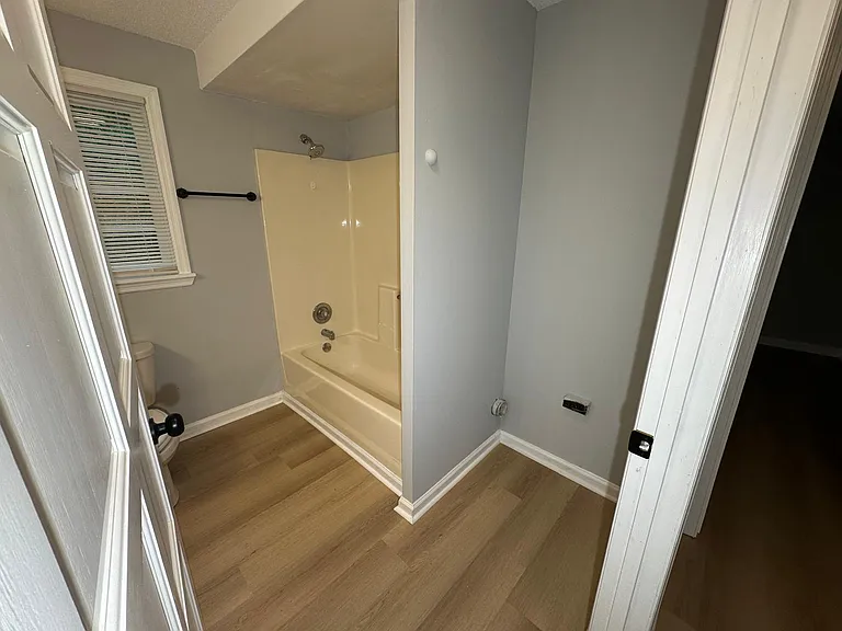 64 Nebo Dr #B — Photo 3