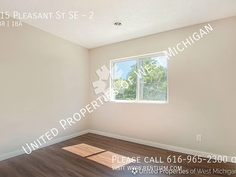 115 Pleasant St SE #2 — Photo 6