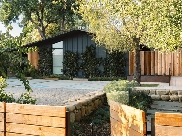 216 E Matilija St, Ojai, CA 93023