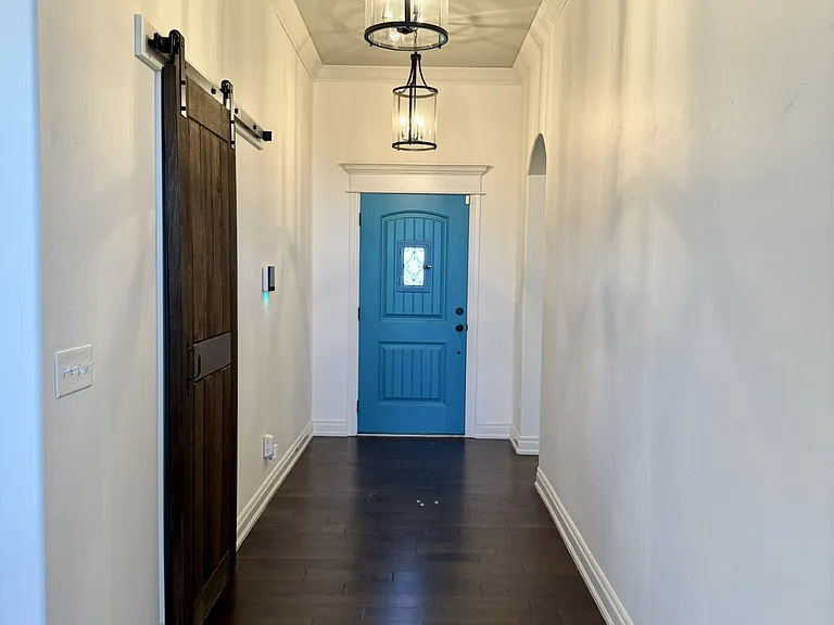 1106 Remington Ct — Photo 17