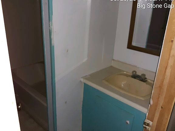 5th image of 616 E Reynosa Ln