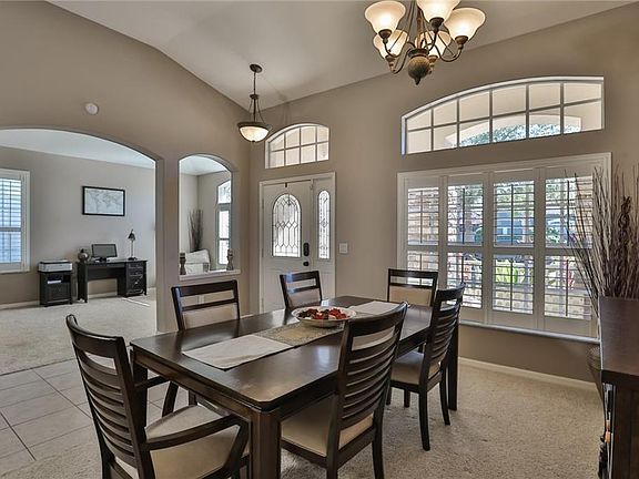 2nd image of 7116 Cromwell Park Ln