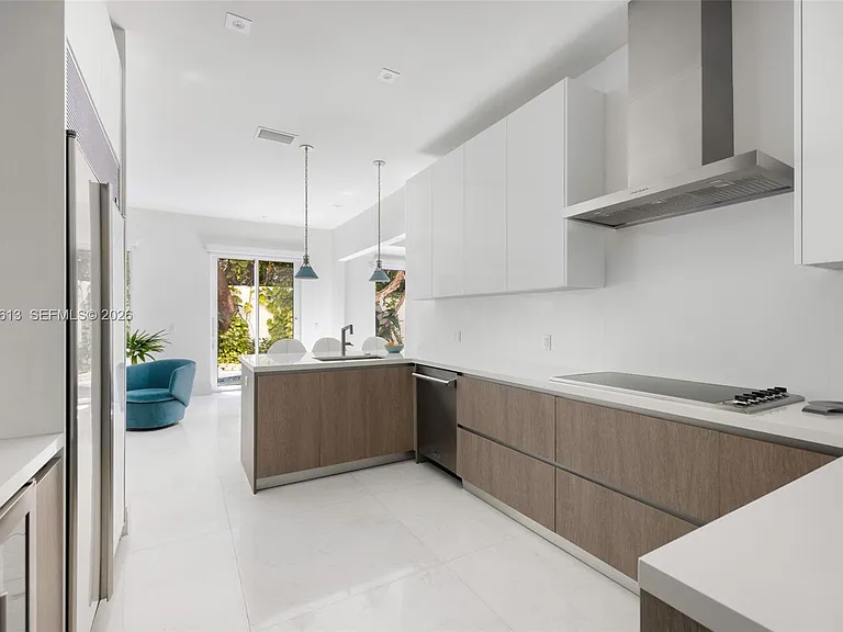 2760 Brickell Ct — Photo 8