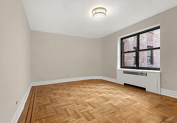 5th image of 110 Bennett Ave APT 3D