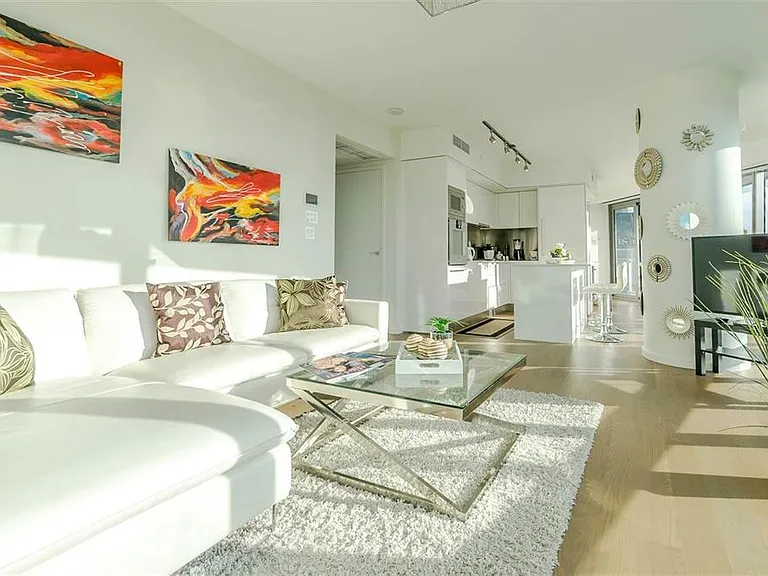 1151 Georgia St W #3602 — Photo 6
