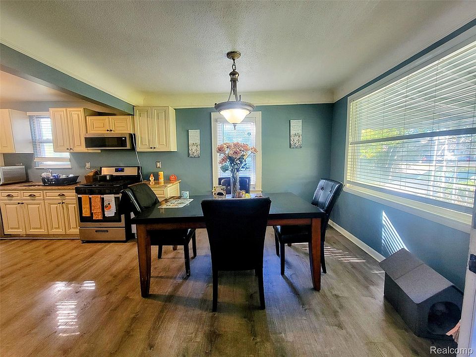 17134 Brady, photo 5