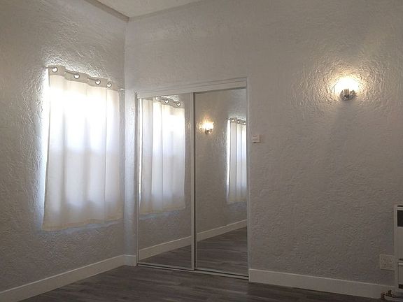 4th image of 2121 Long Beach Blvd APT 6