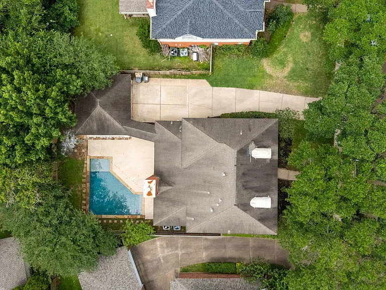 3214 Richland Dr — Photo 5
