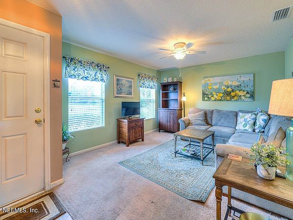 4th image of 11702 Hayden Lakes Dr