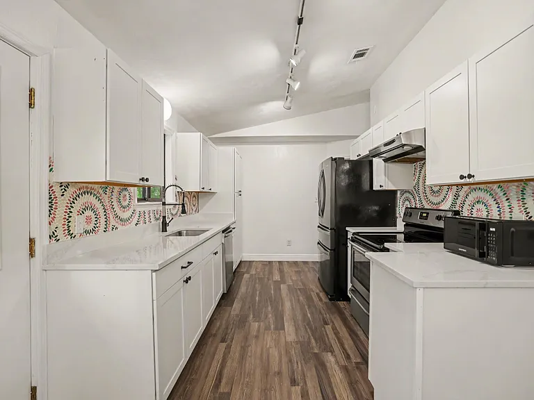 1830 Myrick Rd — Photo 16