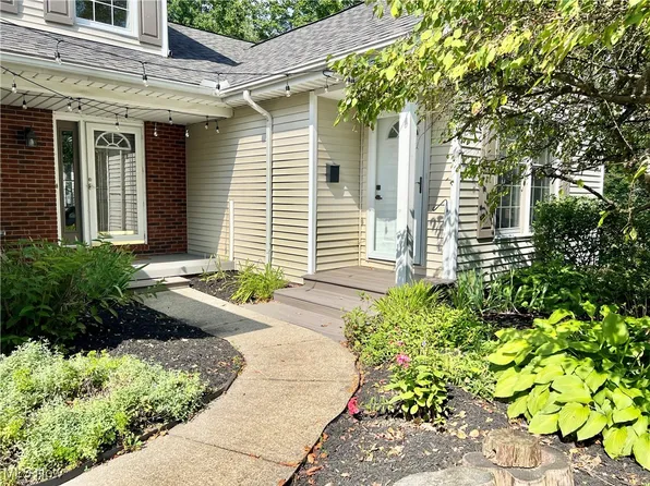 33395 Pettibone Rd, Solon, OH 44139