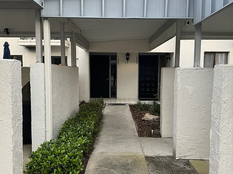 1805 Village Ct — Photo 6