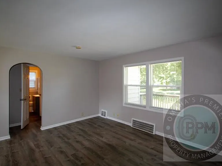 2409 Washington St — Photo 5