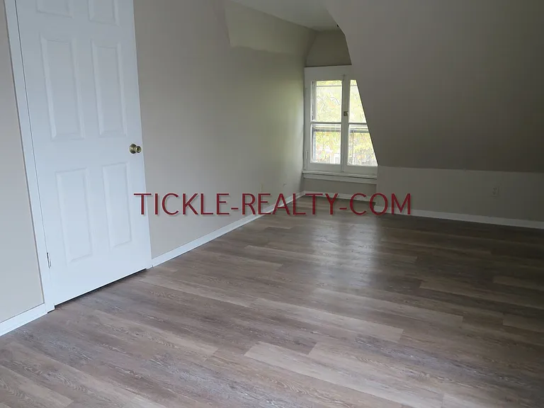 12 Birch Cres — Photo 6
