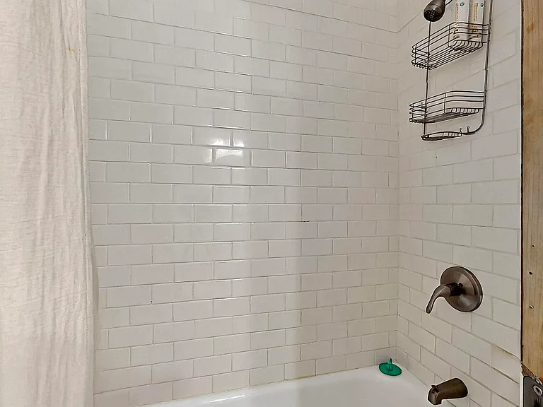 2732 Calle Anna Jean #D — Photo 19