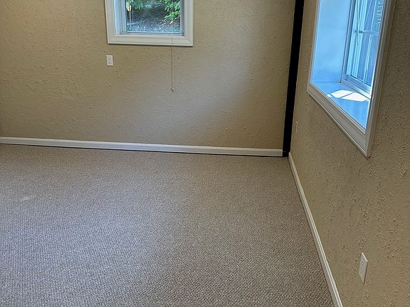 FRONT ROOM 2