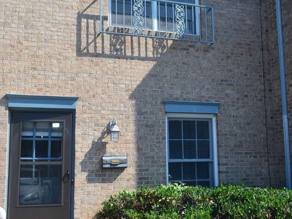 323 Vineyard Park Ct