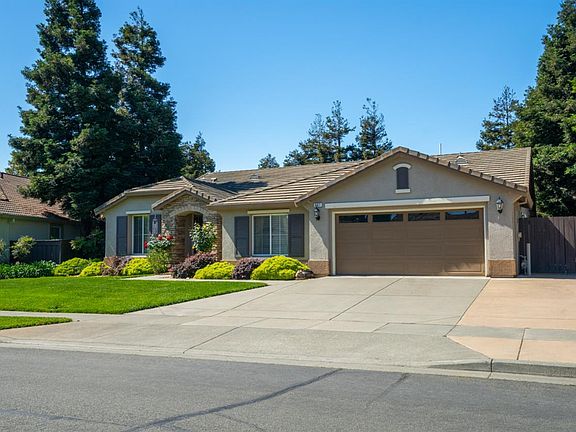 3rd image of 661 Vintage Valley Drive