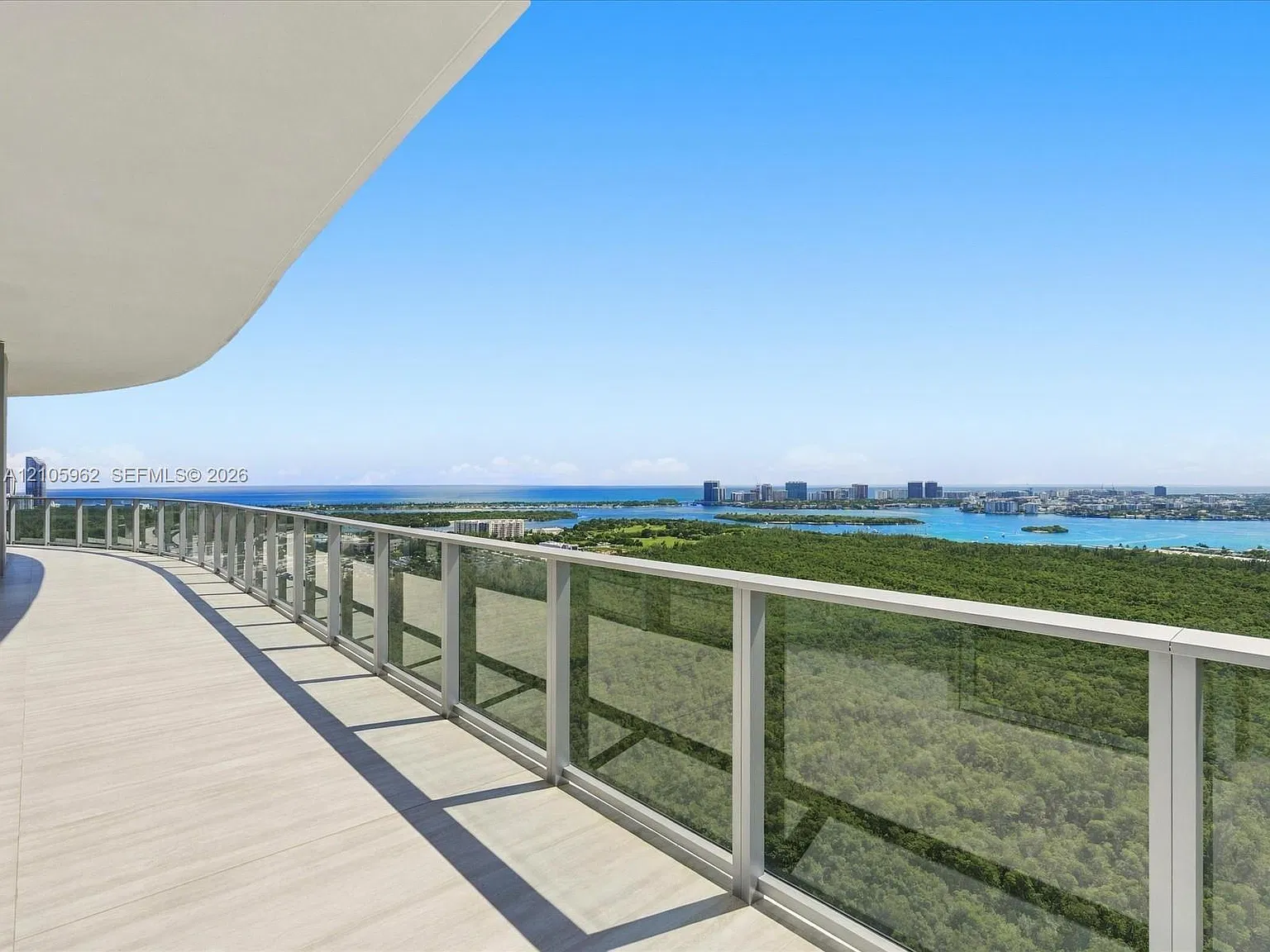 4 bed, 5.0 bath, 3195 sqft, $20,000 — Photo 3
