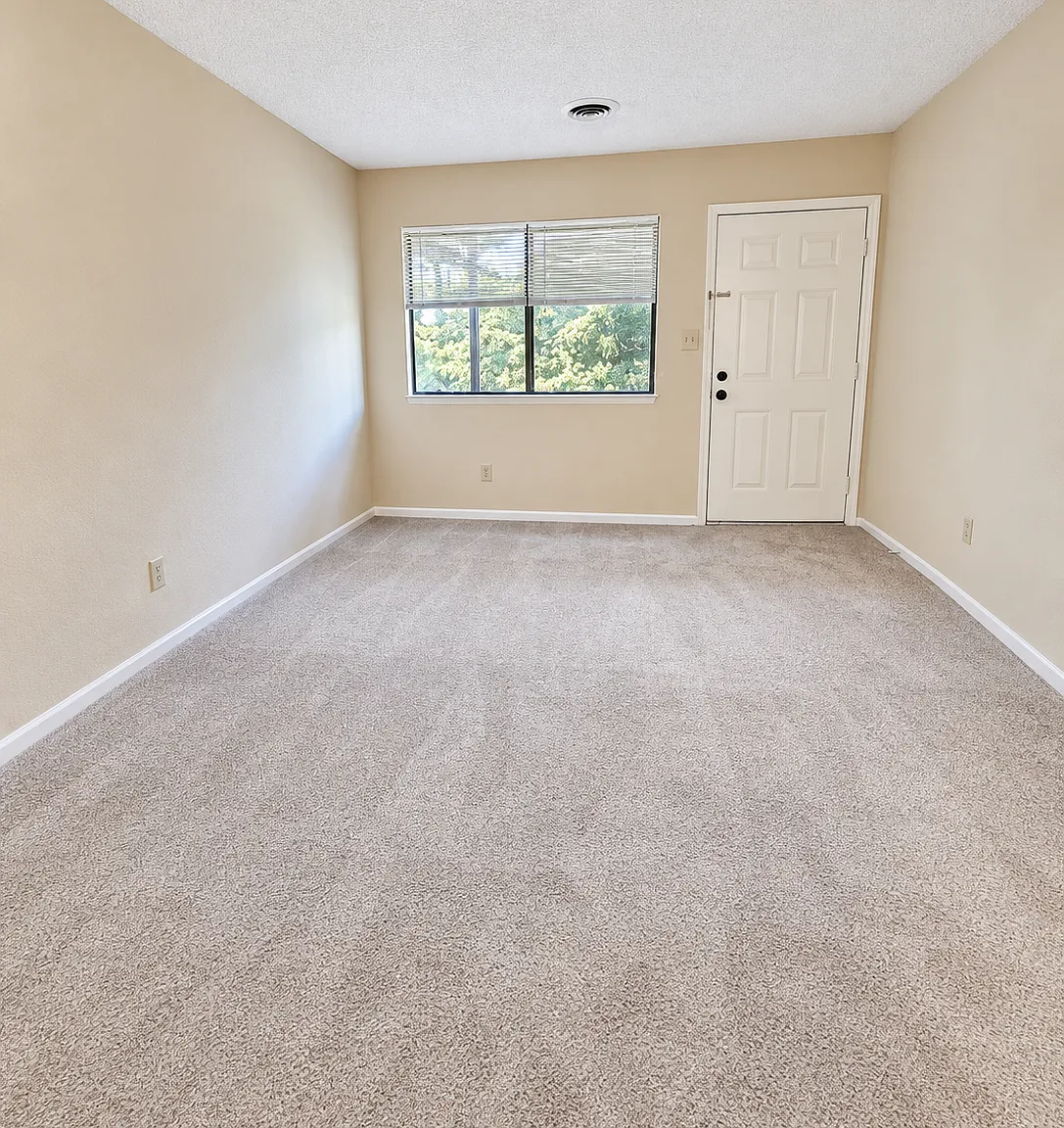 2 bed, $1,095 — Photo 3