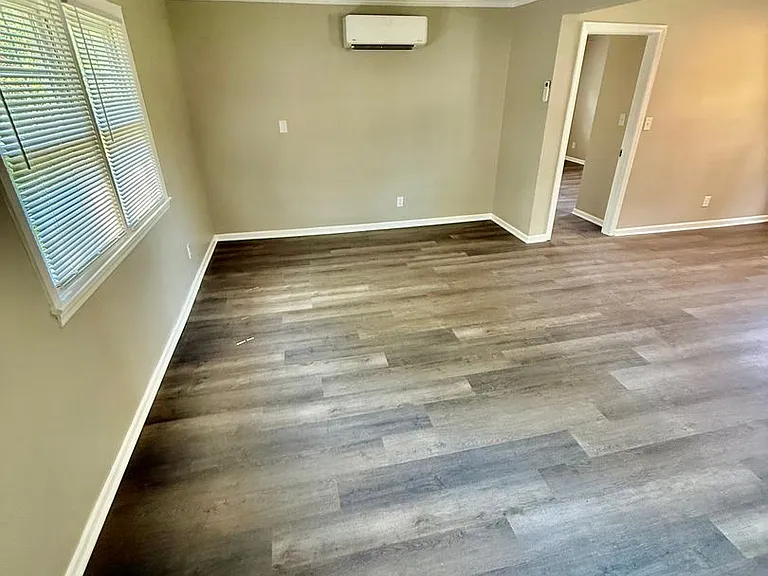 3910 Harwood St — Photo 9