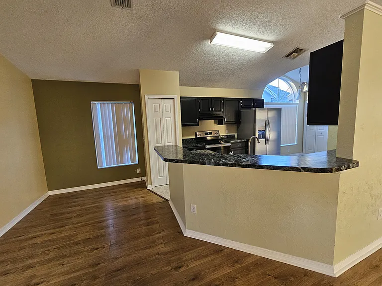 12634 Ringwood Ave — Photo 6