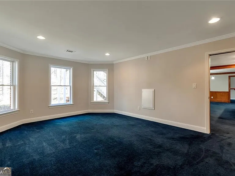 115 Wolf Willow Ct — Photo 40