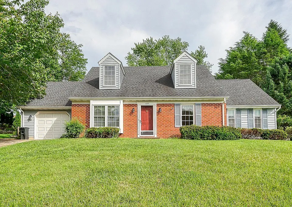 132 Regent Dr