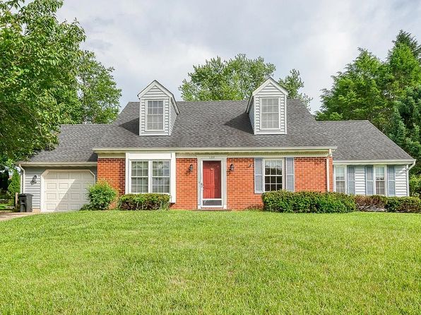 132 Regent Dr