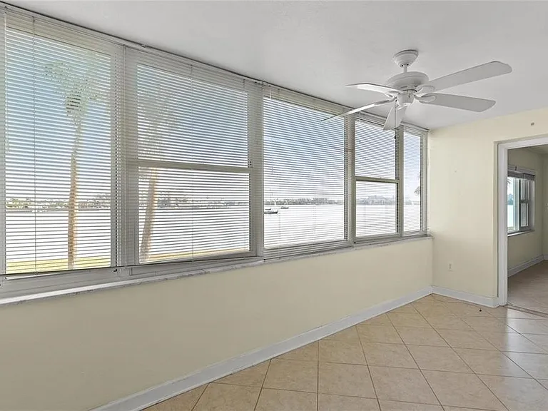 4775 Cove Cir #202 — Photo 8