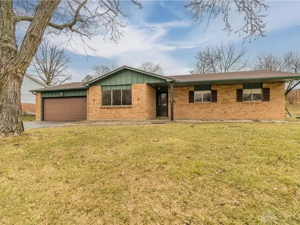 861 Kenbrook Dr, Vandalia, OH 45377