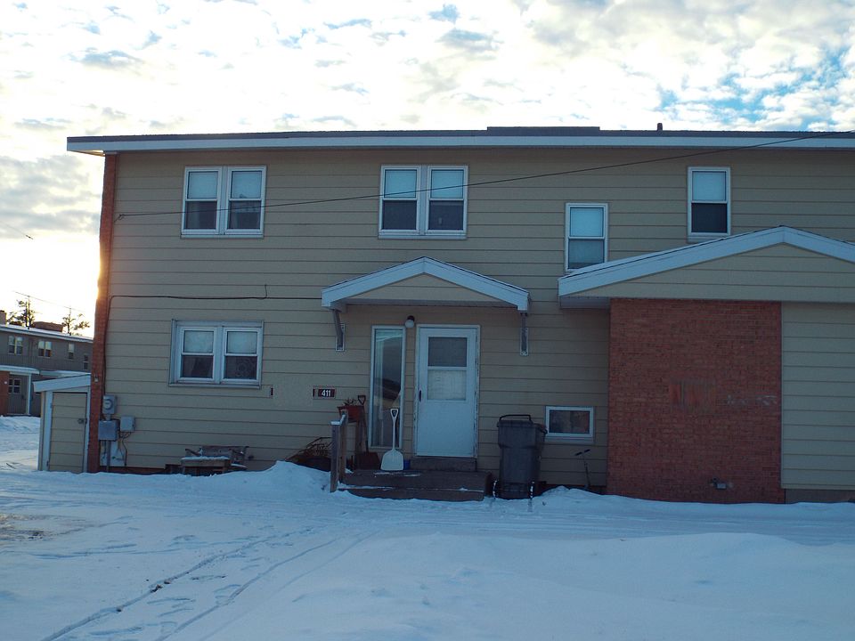 1st image of 411 Mustang St